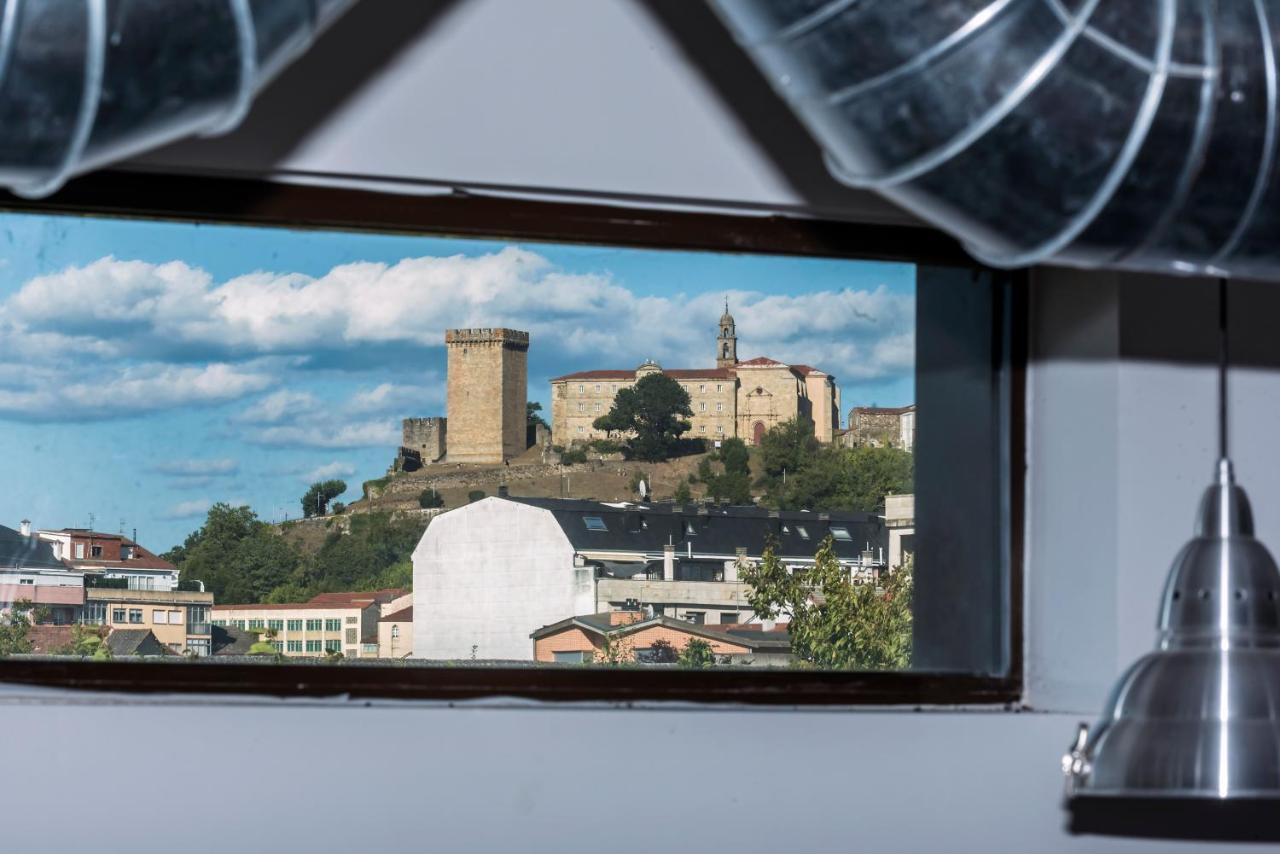 Albergue Santiago 15 Monforte Monforte De Lemos Eksteriør bilde