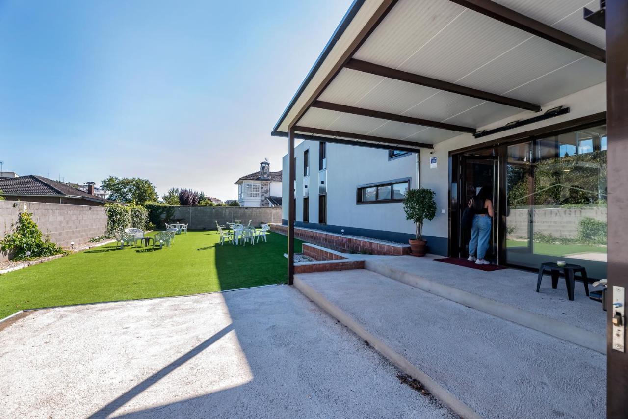 Albergue Santiago 15 Monforte Monforte De Lemos Eksteriør bilde